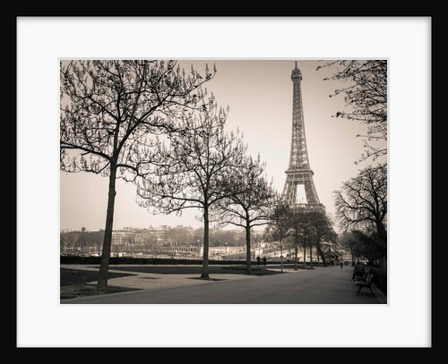 Pathway to Eiffel tower, Paris by Assaf Frank